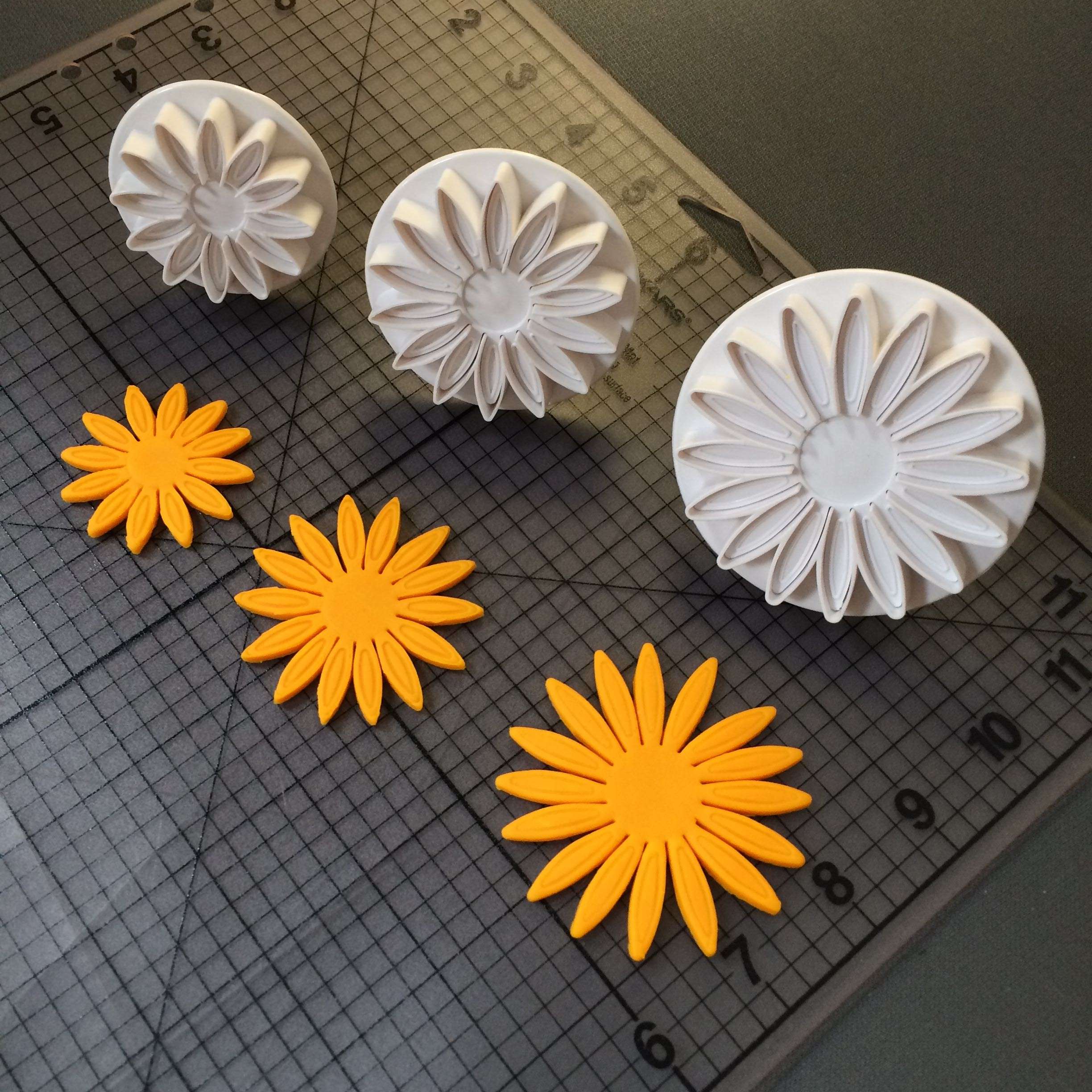 Daisy & Sunflower Fondant Cutter Set (3 sizes)