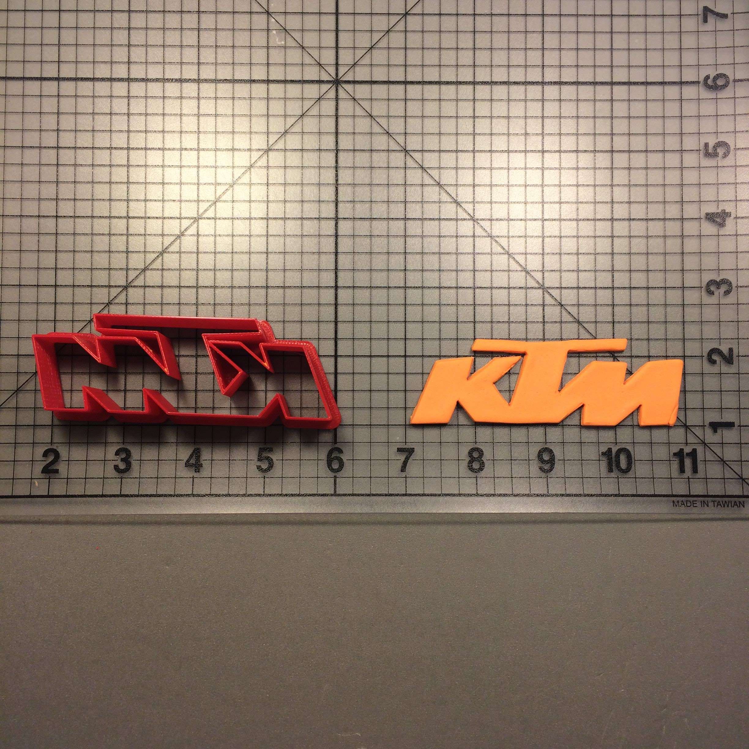 signEver KTM Logo Stickers for Duke Bike 390 200 250 L x H 14.00 X 6.00 cm  Pack of 2 : Amazon.in: Car & Motorbike